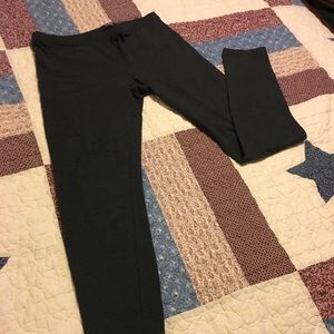 Dark gray jeggings by Hue